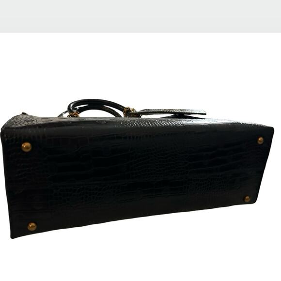 BETSEY JOHNSON XL FAUX CROC BLACK DOUBLE HANDLE/CHAIN STRAPS TOTE W/ SKULLS NWT - Picture 10 of 12